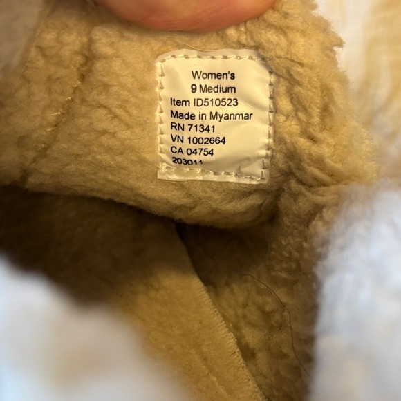 L.L. Bean women’s mountain slipper - Picture 4 of 4